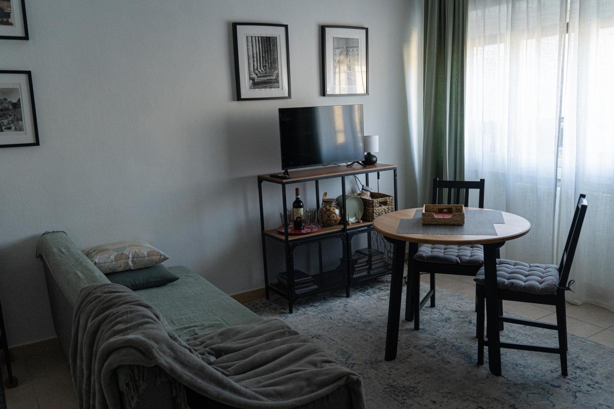 Appartement Mansarda Di Nolo-mm Pasteur-red Line *